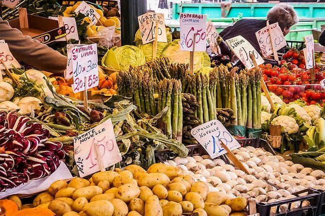 Private Tour: Venice Rialto Market, San Polo and Frari Church Walking Tour - Frari Church and the art of Titian, Bellini, and Canova
