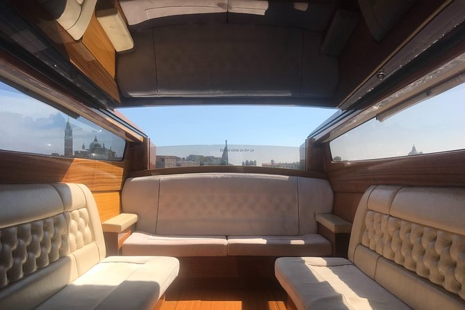 Private transfer from hotel in Venice To VCE airport - What the Airport Help Adds