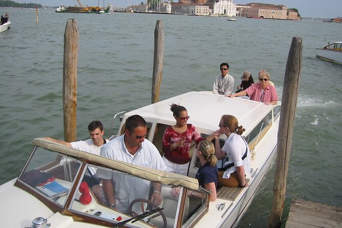 Private Venice 2 hrs Tour: Boat & Walking Tour with food tasting - Walking the lanes around Campo Santa Maria Formosa