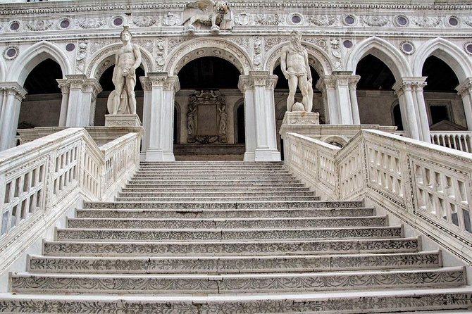 Private Venice City Tour and Gondola Ride - Timing, access, and practical planning