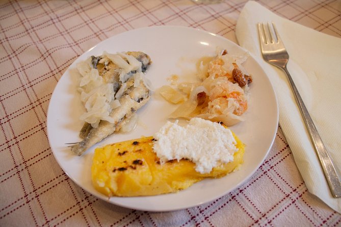Private Venice Cooking Class and Market Tour with Fun Local Laura - Why this cooking class feels different from a standard food tour