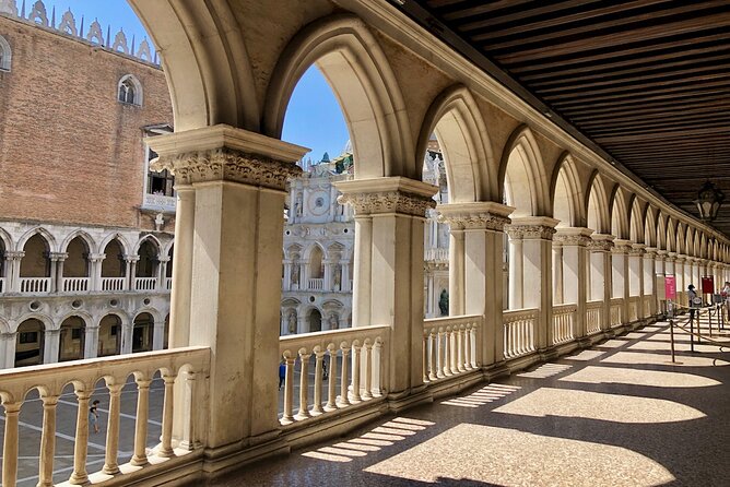 Private Venice Family Tour with Saint Mark’s & Doge’s Palace - Exploring Doge’s Palace