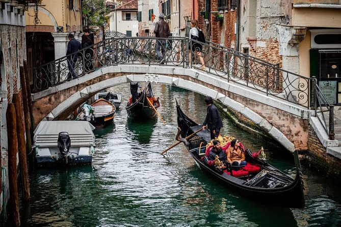 Private Venice Tour with a Local, Highlights & Hidden Gems, 100% Personalised - Moorish stories in a quiet square