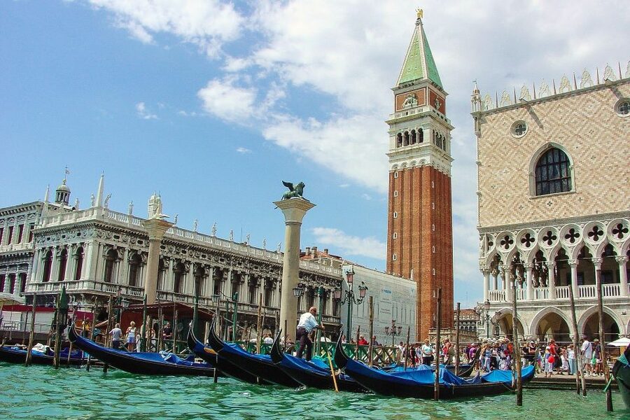 Private Venice Walking Tour and Gondola Ride - Starting between the columns in St. Mark’s Square