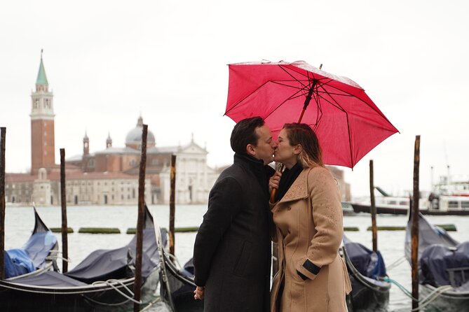 Professional Photoshoot in Venice - Starting beside Rialto Bridge