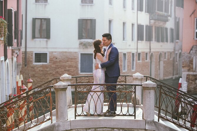 Professional Photoshoot in Venice - Gondolas, anniversaries, and special occasions
