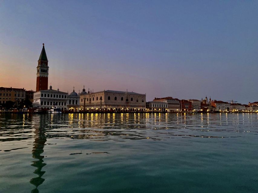 Punta Sabbioni - Venice at Sunset: Boat Tour with Aperitif - Why an evening boat is a smart way to see Venice