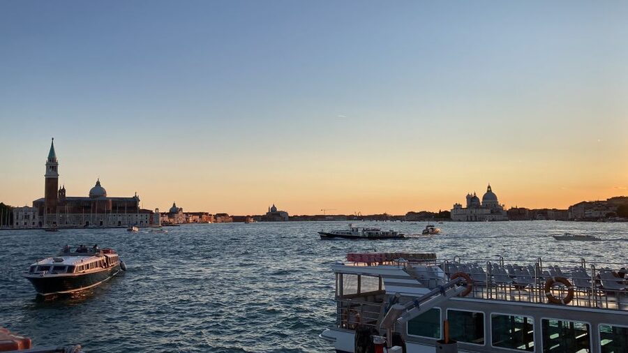 Punta Sabbioni - Venice at Sunset: Boat Tour with Aperitif - The return to Punta Sabbioni at 22:00