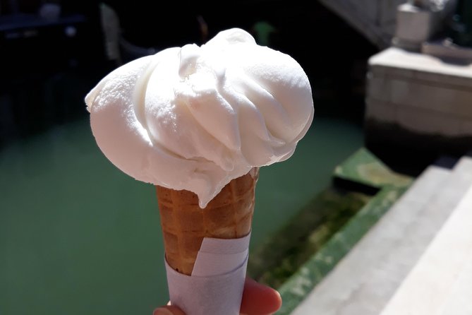 Rialto Food Tour and Gelato Tasting with a Local Guide - Why Monica’s guiding style matters