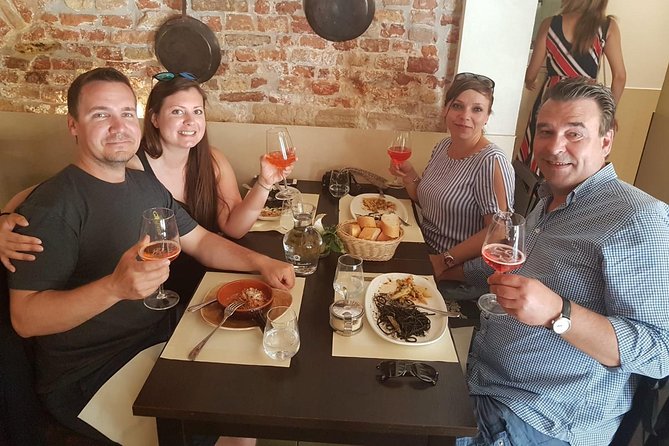 Rialto Market Food and Wine Lunchtime Tour of Venice - Walking beside the Grand Canal