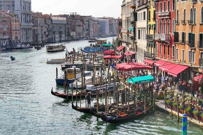 Rialto Market Food Tour: Wine Tasting & Sightseeing in Venice - Why a Rialto food walk works so well