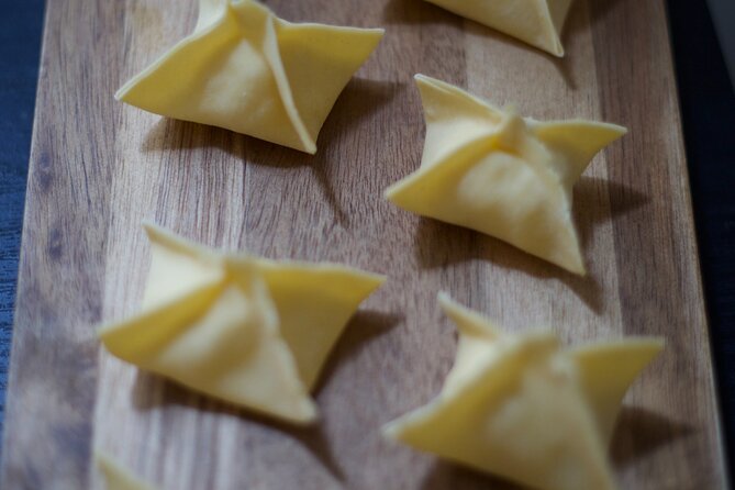 Rialto Market Tour and Italian Cooking Class with a local - What makes the experience feel Venetian