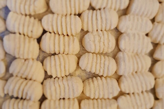 Rialto Market Tour and Italian Cooking Class with a local - From market stalls to homemade pasta
