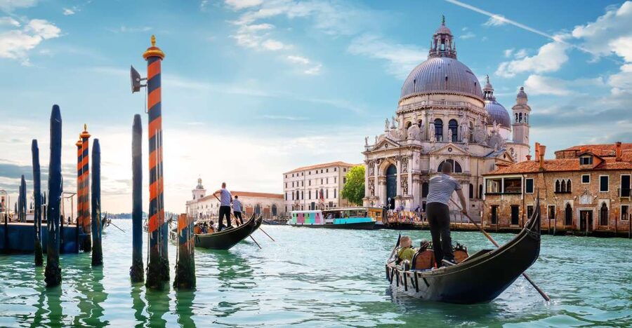 Saint Mark Basilica Priority Access & Audio Guide Option - Who should book this experience?