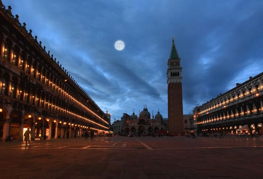 Saint Mark's Basilica: After Hours Private Tour - Descending into the crypt beneath the altar