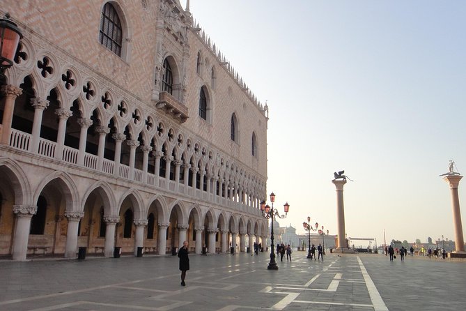 Saint Marks Basilica, Doge's Palace and Gondola tour in Venice - Starting beside Piazza San Marco at 10:45 am