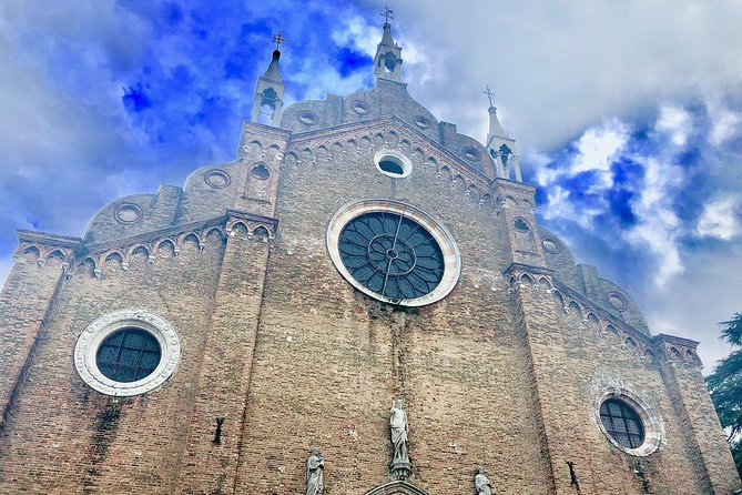 San Polo, Rialto & Frari: 2-Hour Private Walking Tour in Venice - Rialto Market and the trade behind the scenery