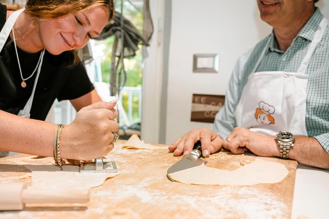 Share Your Pasta Love in a Local’s Home in Venice - What the $94.92 price really covers