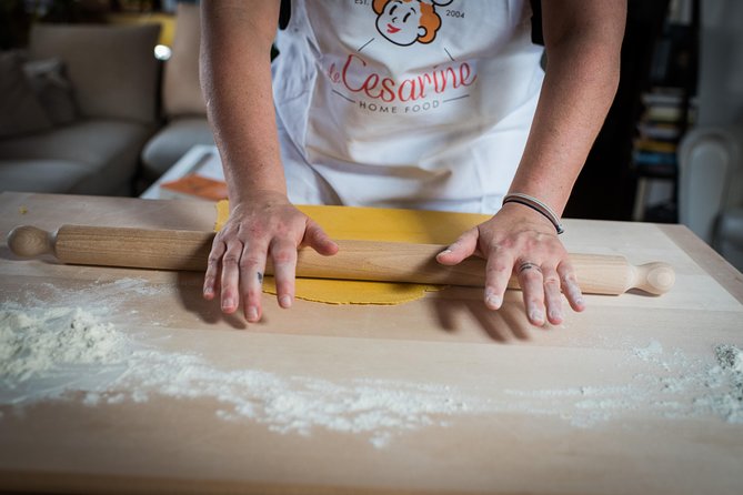 Share Your Pasta Love in a Local’s Home in Venice - Dietary needs and family considerations