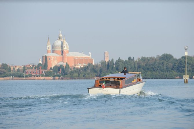 Shared Departure Transfer: Venice Hotels to Venice Train or Bus Station - Reaching Piazzale Roma by boat