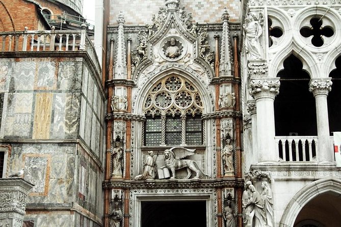 Skip the line Doge's Palace Guided Walking Tour in Venice - Using the ticket after the guided visit