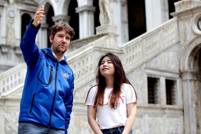Skip-the-Line: Doge's Palace & St. Mark's Basilica Fully Guided Tour - Meeting your guide near Riva degli Schiavoni
