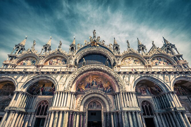Skip-the-Line: Doge's Palace & St. Mark's Basilica Fully Guided Tour - The basilica terraces and museum option
