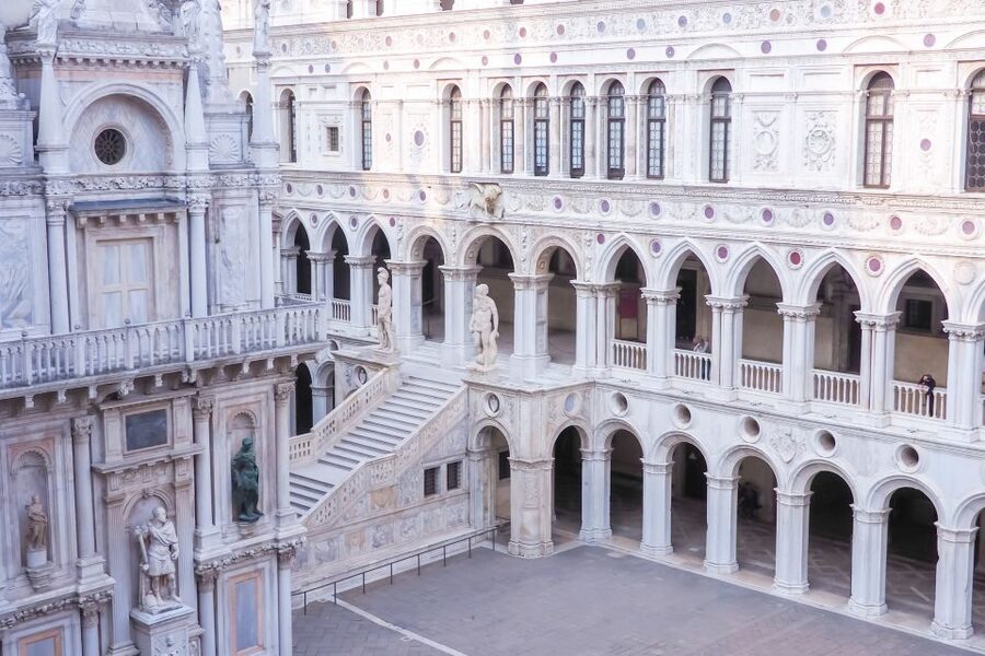 Skip-the-Line Guided Tour of Doge's Palace - Inside the political heart of Venice