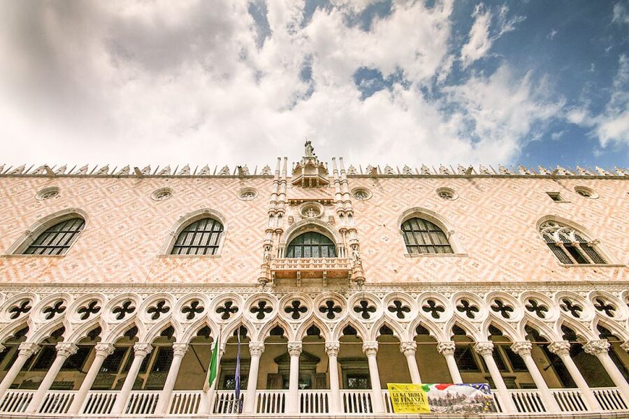 Skip-the-Line Guided Tour of Doge's Palace - The golden staircases and major halls