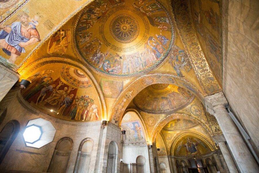 Skip the Line: St. Mark's Basilica Guided Tour - Pala d’Oro and the option choice