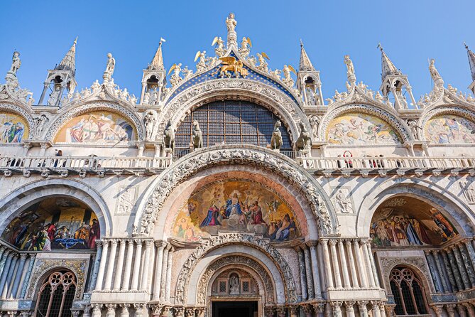 Skip the Line St. Mark's Basilica Tour - Saint Mark, his remains, and Venice’s identity