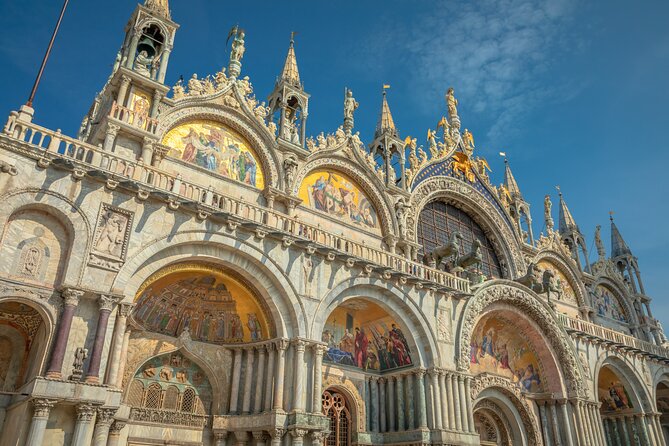 Skip the Line St. Mark's Basilica Tour - Entering the basilica with skip-the-line access