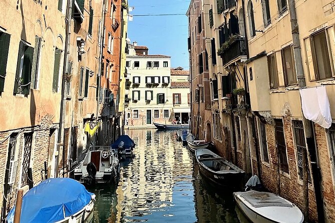 Small Group Tour Historical and Charming Venice Jewish Ghetto - The Jewish Ghetto, seen beyond the main path