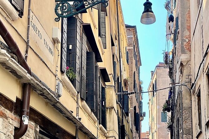 Small Group Tour Historical and Charming Venice Jewish Ghetto - Ending beside the water at Fondamenta dei Ormesini