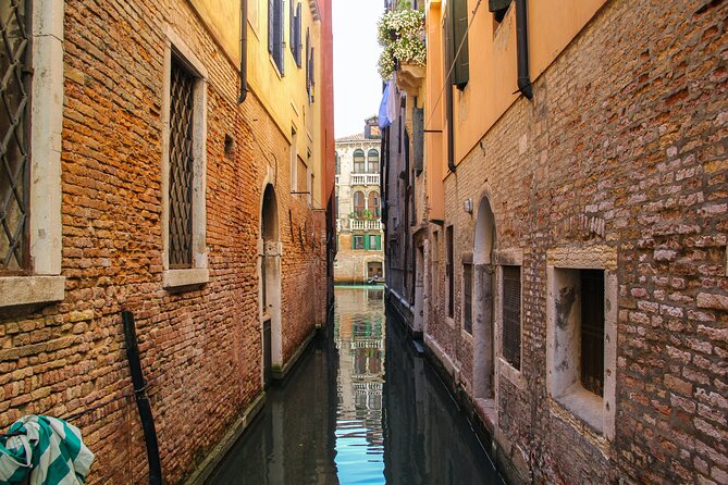 Small Group Tour to Venice departing from Abano Terme - The century-old coffee stop