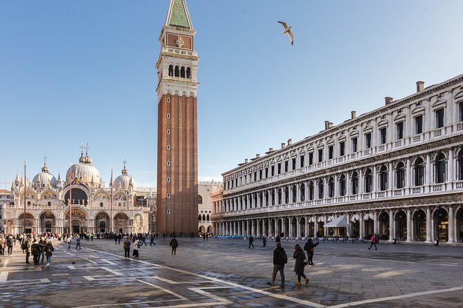 St. Mark Basilica: The Shining Cathedral Tour - 3 Basilicas Pass - Audio equipment and group size