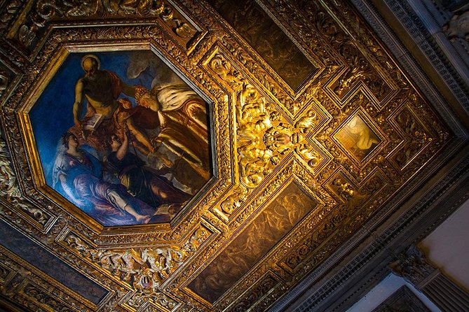 St Mark's Basilica & Doge's Palace with Secret Passages Access - Casanova, Cells, and the New Prisons