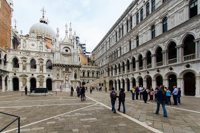St Mark's Basilica & Doge's Palace with Secret Passages Access - Inside the Palace’s Working Back Rooms