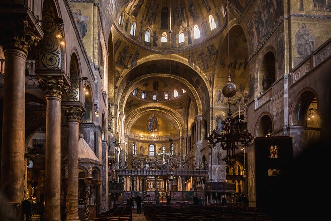 St. Mark's Cathedral Priority Guided Tour & History Gallery - Booking, cancellation, and practical preparation