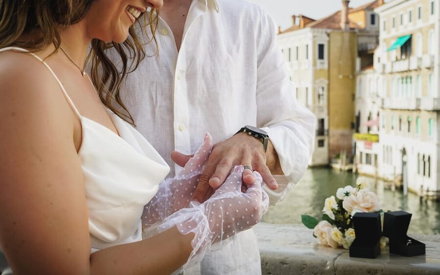 Stylish Photoshoots in Venice - Natural poses for people who dislike posing