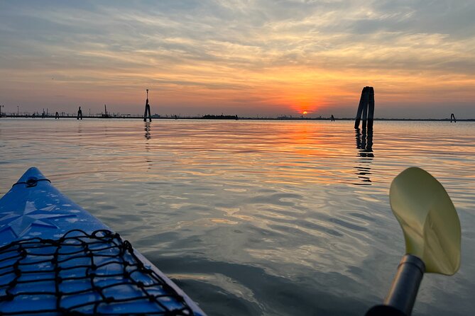 Sunset Kayak Tour in Venice: Discovering the City’s Canals - What makes the photos useful