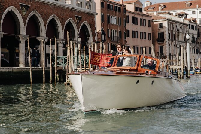 Sweet Molly Venetian Lagoon Boat Tour (4 hours) - Optional islands and a route built around your group