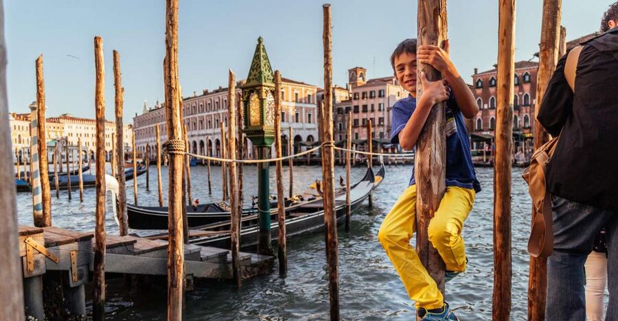 The Best of Venice: Family-Friendly Private Tour - Small lanes and the story of Marco Polo