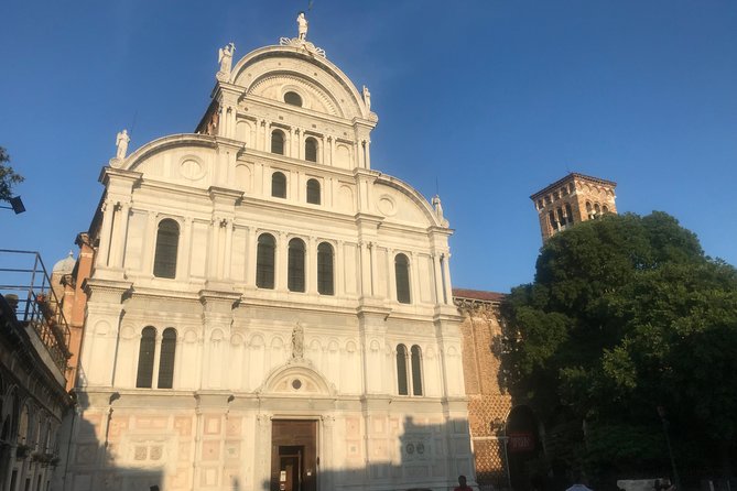 The Essence of Venice in a Stress Free Small group Walking Tour - A walk through Venice’s less obvious corners