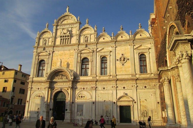The Heart of Venice: A Self-Guided Audio Tour - Rialto Bridge and the route’s satisfying finish