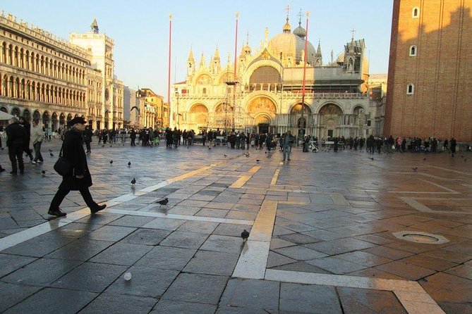 The Heart of Venice: A Self-Guided Audio Tour - Carlo Goldoni and the city on a theater stage