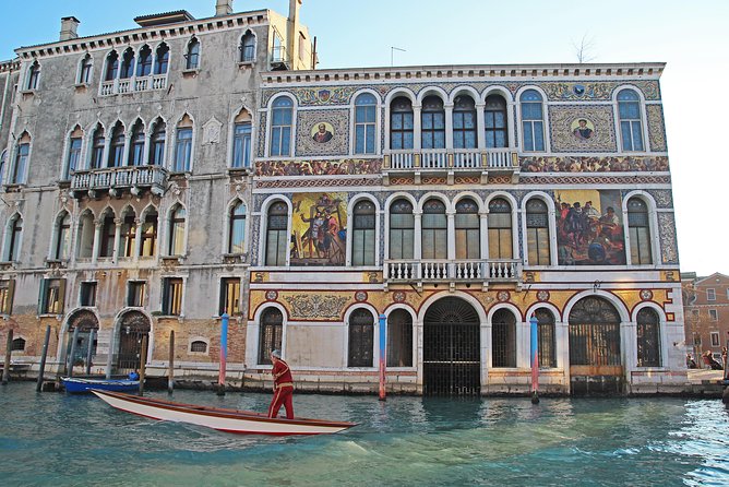 The Secrets of the Grand Canal - Special Private Boat Tour - Bridges from unusual angles