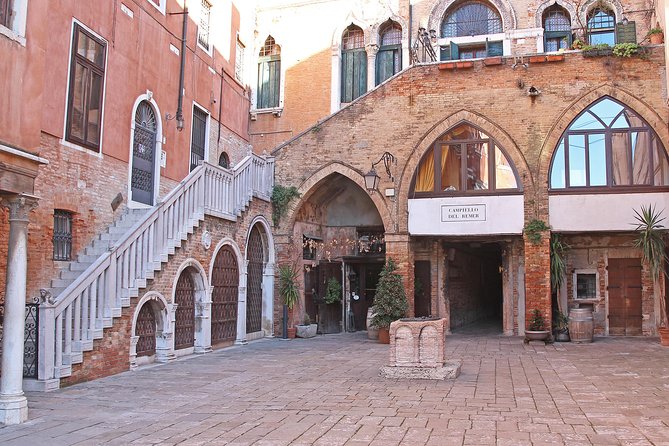 Tour of The Real Hidden Venice - The Camel House and a gondola workshop