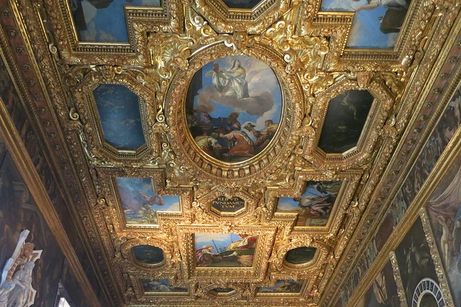 Tour of Venice in Doge's Palace and St Mark's Basilica - Is the $143.25 price fair?
