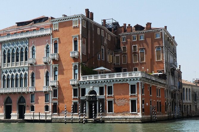 Tour on the Trails of Commissario Brunetti in Venice - Why the small group matters